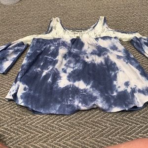Tie dye shoulder cut out shirt